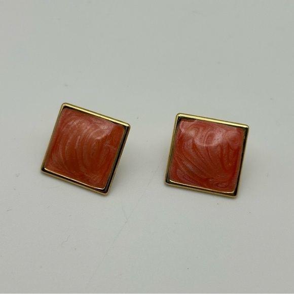 Vintage Lightweight Bright Coral Orange Swirl Stud Square Pierced Metal Earrings - Picture 5 of 8